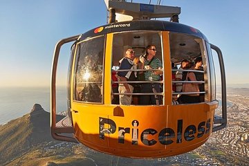 Top Attractions tour: Table Mountain, Robben Island and Cape Wine Lands Tour..