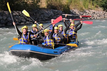 Rafting around Annecy (sporting descent of Isère, 1h30 on the water)