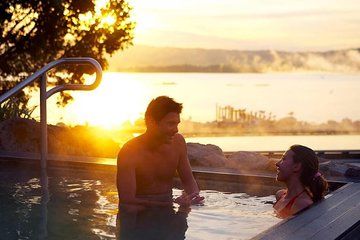 Tauranga Shore Excursion: Rotorua Geothermal Geyser Tour and Polynesian Spa
