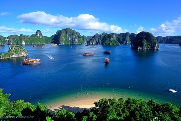 Halong day tour 8 hours cruise from Hanoi city with luxury van