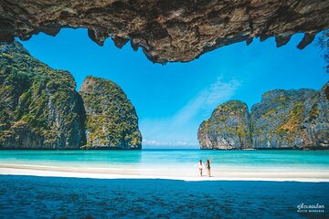 Full Day- Phi Phi Island & Maya Bay Snorkeling in Phuket by Speedboat