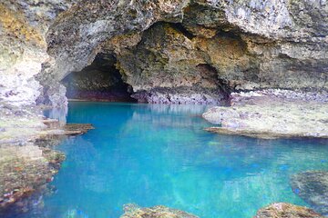 [Okinawa Ishigaki] Snorkeling tour at Ishigaki-Blue Cave