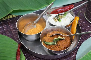 Traditional Tamil Brahmin Vegetarian Cooking Lesson with a Local in Her Home