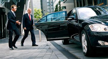 Rome Private Car & Chauffeur at your disposal for Business Shopping or Touring