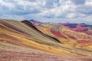 Palcoyo Rainbow Mountain Day Tour