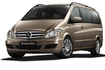 Arrival Private Transfer Casablanca Airport CMN to Casablanca by Business Van