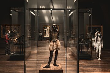 Skip the Line: Musée d'Orsay and Access to Self-guided tours in Paris