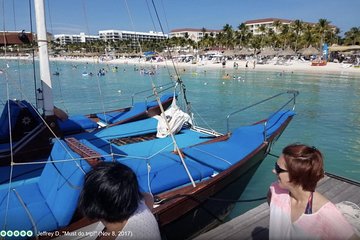 Adults Only Catalina Bay Small-Group Afternoon Snorkel Sunet Sail with Snacks