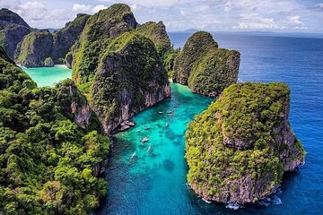 Private Phi Phi & Bamboo Islands Snorkeling Trip w/ Lunch by Speedboat