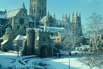 Leeds Castle, Canterbury Cathedral, Dover, Greenwich on Boxing Day