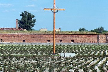 WWII Full Day Tour (Jewish Quarter + Terezin Camp + Lidice Village)