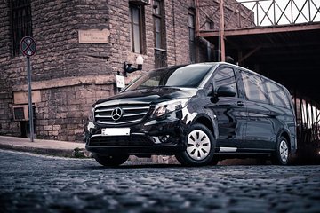 Arrival Private Transfer Baku Airport GYD to Baku City by Luxury Van