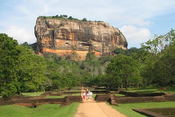 Srilanka Tour Package 7 Nights 8 Days H/B Basis