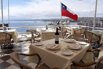 Private Valparaiso & Viña del Mar Pacific Treasures Tour with Concon Sand Dunes