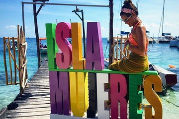 Isla Mujeres Sailing Tour from Cancún with Snorkel and Lunch