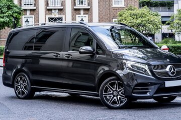 Arrival Private Transfer: Tambo Airport JNB to Johannesburg in Luxury Van