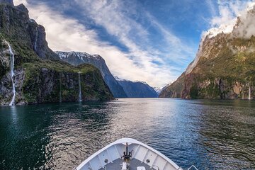 Small Group, Award Winning, Full Day Milford Sound Experience from Queenstown