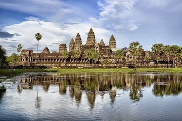 Explore Angkor Wat full-day Tour