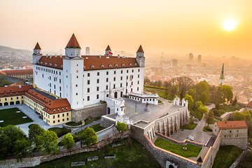 Budapest-Bratislava(Bratislava-Budapest)private transfer with car /van
