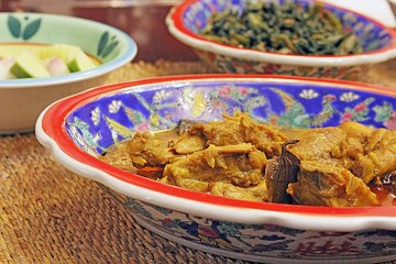 Private Authentic Bengali Cooking Class in Dhaka with a Celebrity Chef