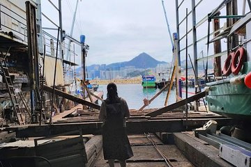 Seaside Stories: Coastal Heritage Tour