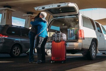 Private Transfer: Cairo Airport Arrival in Private Van