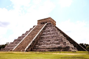 Sightseeing in Chichen Itza, the one and only