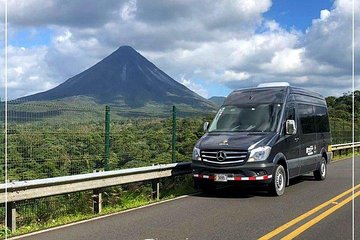 Private Transport from La Fortuna de Arenal to Playa Flamingo